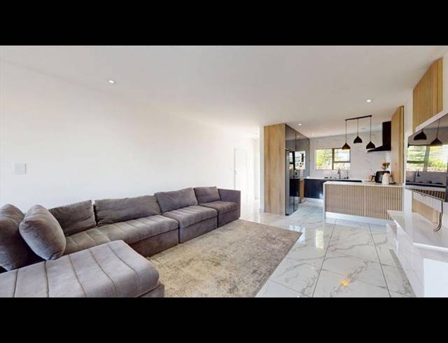 2 BEDROOM TOWNHOUSE FOR SALE IN PARKRAND